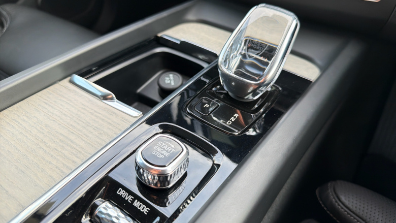 Volvo Xc60 2.0 B5P [250] Inscription Pro 5dr AWD Geartronic Petrol Estate